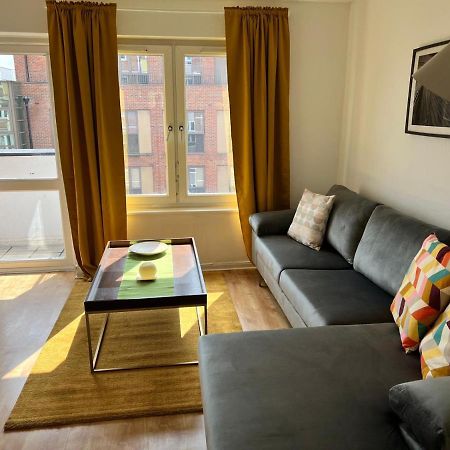 Morden 2 Bedroom Apartment Tower Bridge Londra Esterno foto