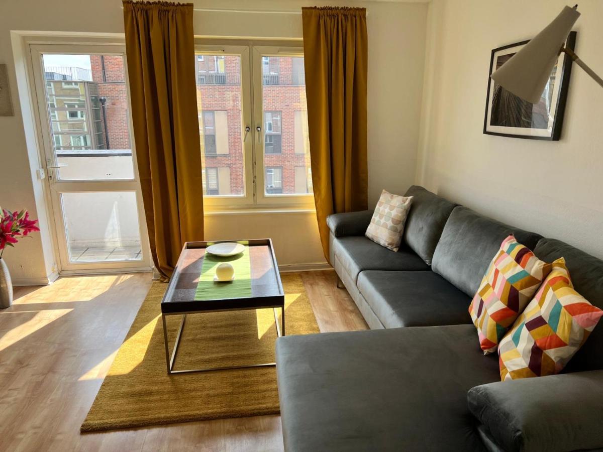 Morden 2 Bedroom Apartment Tower Bridge Londra Esterno foto